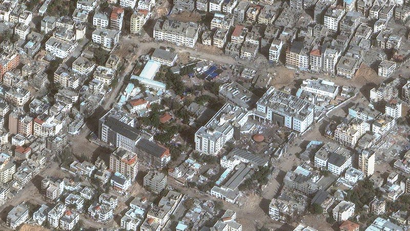 Citra satelit Maxar menujukkan hancurnya Rumah Sakit Indonesia di Kota Gaza, Gaza. (Maxar Technologies/Handout via REUTERS)