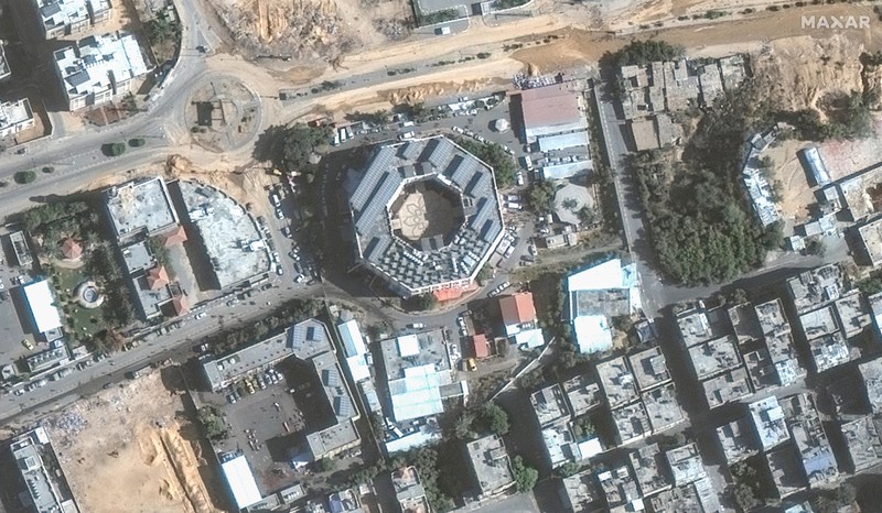 Citra satelit Maxar menujukkan hancurnya Rumah Sakit Indonesia di Kota Gaza, Gaza. (Maxar Technologies/Handout via REUTERS)