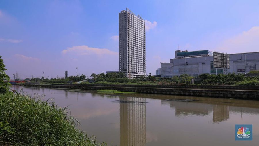 Kondisi taman Tarum Bhagasasi, Kalimalang di Bekasi, Jawa Barat, Kamis (30/11/2023). (CNBC Indonesia/Faisal Rahman)
