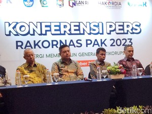 KPK: Jangan Sampai Siswa Diajarkan Antikorupsi, tapi Gurunya Selalu Telat