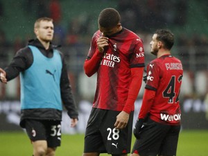 Milan Merana: Pemain Cedera, Pelatih dalam Bahaya