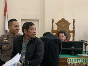 Terbukti Korupsi Dana Mahad, Eks Rektor UINSU Divonis 6 Tahun Penjara