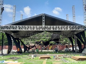 Pihak PB XIII Mengaku Tak Keluarkan Izin Pameran UMKM di Alun-alun