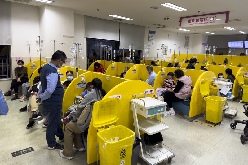 Rumah sakit di Beijing wilayah utara tengah menghadapi lonjakan jumlah pasien anak-anak yang menderita penyakit pernafasan. (Photo credit should read AN MING/Future Publishing via Getty Images) Rumah sakit di Beijing wilayah utara tengah menghadapi lonjakan jumlah pasien anak-anak yang menderita penyakit pernafasan. (Photo credit should read AN MING/Future Publishing via Getty Images)