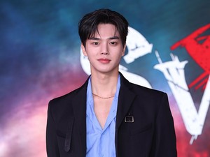 6 Drama Korea yang Dibintangi Song Kang Sebagai Pemeran Utama