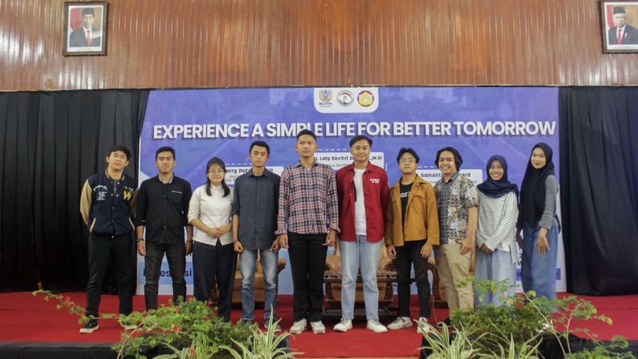Allo Bank dan InvestasiKu bersama Himpunan Mahasiswa Manajemen dan Himpunan Mahasiswa Akuntansi Universitas Koperasi Indonesia (IKOPIN University) mengadakan literasi keuangan di lingkungan Kampus IKOPIN Indonesia. Berlangsung pada hari Selasa, 28 November 2023, acara ini dihadiri lebih dari 150 mahasiswa yang berasal dari Jurusan Akuntansi dan Manajemen. (Dok: InvestasiKu)