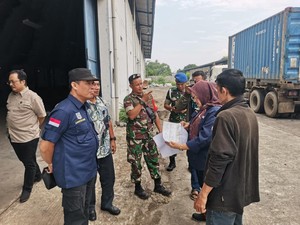 Aparat Gerebek Pabrik Pengubah Minyak Jelantah Jadi Jernih di Bogor