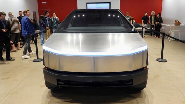 Mobil Listrik Beli Rp 2 Miliar, Harga Jual Seken 8 Bulan Cuma Segini
