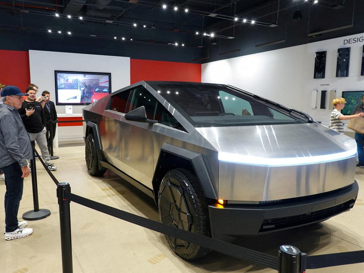 Tesla Kehilangan Tahta Mobil Listrik, Turunkan Harga untuk Bertahan di 2026