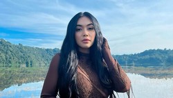 Denada Tanggapi Konflik Ari Bias dan Agnez Mo