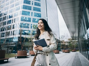 Hukum Istri Bekerja untuk Keluarga dalam Islam, Simak Penjelasannya