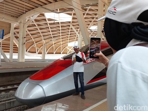Update Harga Tiket Whoosh Desember 2023! Begini Cara Membelinya