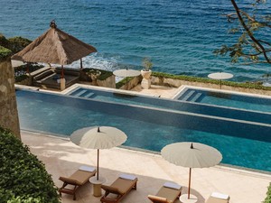 Kesuksesan Pria Sukabumi di Balik Mewahnya Hotel Tempat Nikah BCL