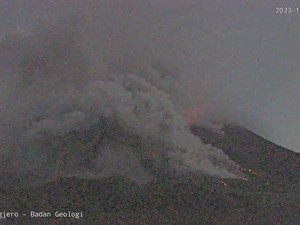 BNPB: Aktivitas Gunung Merapi Tinggi, Berpotensi Guguran Awan Panas