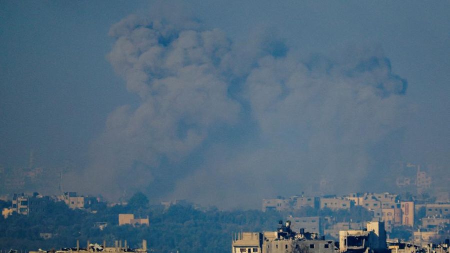 Smoke rises after an Israeli airstrike in Gaza, after a temporary truce between Israel and the Palestinian Islamist group Hamas expired, as seen from southern Israel, December 2, 2023. REUTERS/Alexander Ermochenko