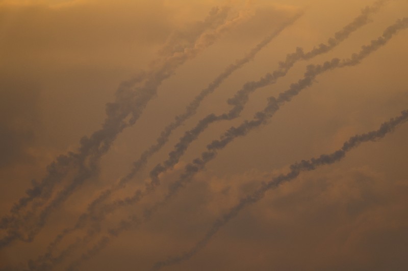 ISRAEL-PALESTINIANS/ Israel's Iron Dome anti-missile system intercepts rockets launched from the Gaza Strip, after a temporary truce between Israel and the Palestinian Islamist group Hamas expired, as seen from Ashkelon, Israel, December 1, 2023. REUTERS/Amir Cohen TPX IMAGES OF THE DAY