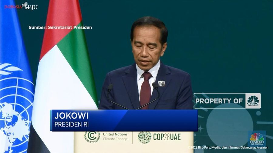 Presiden Jokowi menegaskan Indonesia terus bekerja keras untuk mencapai net zero emission pada tahun 2060 atau lebih awal. Hal ini diungkapkan Jokowi dalam World Climate Action Summit COP28 di Dubai, UEA, Jumat (1/12).