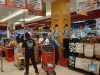 Diskon Besar di Transmart Hari Ini, Pengunjung Mulai Ramai