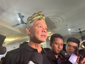 Ganjar: Pendidikan Tak Hanya Ciptakan Tukang, tapi Bangun Integritas