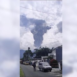 Gunung Marapi Status Waspada, Hindari 3 KM dari Pusat Erupsi