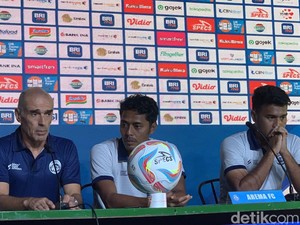 Arema FC Kalah dari Bali United, Valente: Serasa Lawan 3 Tim!