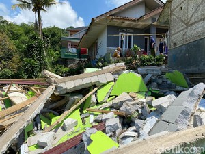 43 Rumah di Sukabumi Terancam Pergerakan Tanah