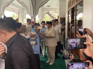 Usai Ziarah ke Makam Abuya Dimyathi, Prabowo Silaturahmi ke Abuya Murtadho