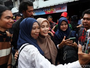 Siti Atikoh Bicara Kesetaraan, Kaget Gaji Penyandang Disabilitas di Bawah UMR