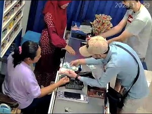 Polisi Buru 2 Bule yang Tipu Minimarket Banyuwangi dengan Trik Sulap