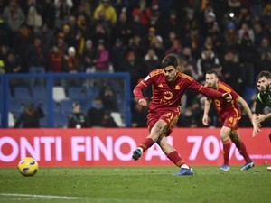 Sassuolo Vs AS Roma: Gol Penalti Dybala Bantu Giallorossi Menang Tipis