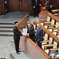 DPR Sahkan Revisi UU ITE, Tapi Masih Tunggu Jokowi