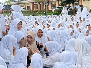 Istri Ganjar Bermalam di Ponpes Cipasung Tasik: Kesempatan Luar Biasa