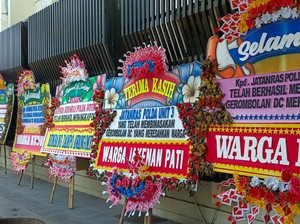 Tangkap 8 Debt Collector, Mapolda Jateng Panen Karangan Bunga