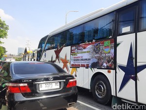Ada Demo di DPR, Exit Tol Pejompongan Ditutup Sementara