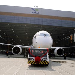 RI Tiba-Tiba Pepet Pesawat China Pesaing Boeing, Ini Alasannya