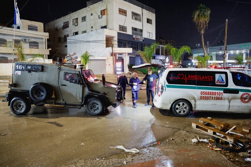 Pasukan tentara Israel mengambil bagian dalam serangan di Jenin, di Tepi Barat yang diduduki Israel, 5 Desember 2023. Pasukan tentara Israel mengambil bagian dalam serangan di Jenin, di Tepi Barat yang diduduki Israel, 5 Desember 2023. (REUTERS/Raneen Sawafta)