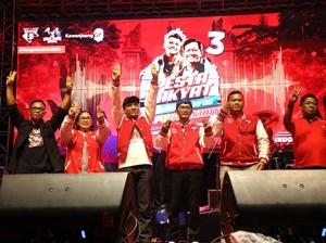 Puluhan Ribu Warga Purwakarta Ikuti Pesta Rakyat Ganjar-Mahfud