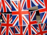 Inggris Sahkan RUU Kontroversial, Bakal Kirim Pencari Suaka ke Rwanda