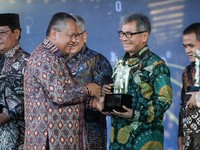 Dorong Inklusi Keuangan, BRI Sabet 3 Penghargaan Dari BI