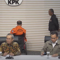 KPK Resmi Umumkan Eddy Hiariej Tersangka!