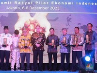 CNBC Indonesia Raih Penghargaan APKASINDO Awards