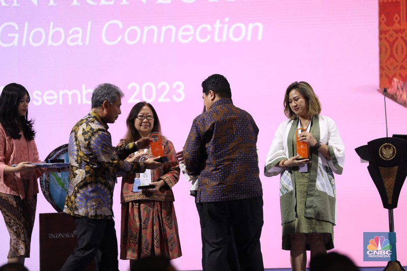 Presiden Joko Widodo dalam pembukaan UMKM Expo (RT) BRILIANPRENEUR 2023 di Jakarta Convention Center (JCC), Jakarta, Kamis (7/12/2023). (CNBC Indonesia/Tri Susilo)