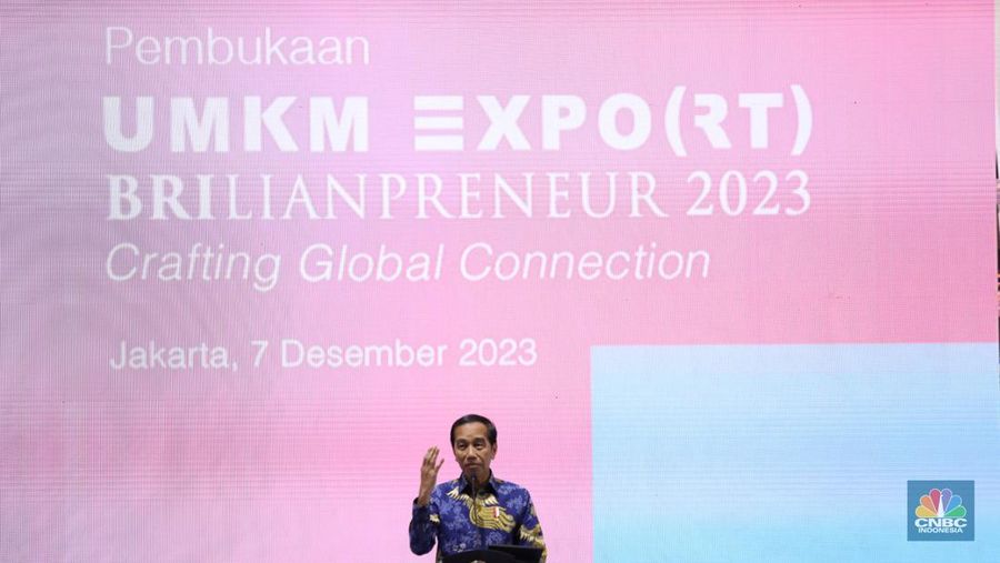 Presiden Joko Widodo dalam pembukaan UMKM Expo (RT) BRILIANPRENEUR 2023 di Jakarta Convention Center (JCC), Jakarta, Kamis (7/12/2023). (CNBC Indonesia/Tri Susilo)