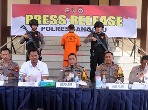 Tipu Daya Bertus Bunuh Sadis dan Rampok Teman Semasa Kecil