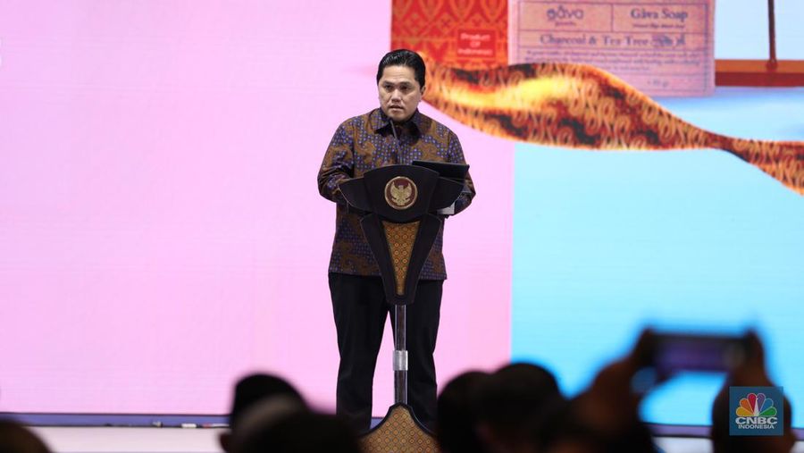 Sambutan Menteri BUMN Erick Thohir dalam pembukaan UMKM Expo (RT) BRILIANPRENEUR 2023 di Jakarta Convention Center (JCC), Jakarta, Kamis (7/12/2023). (CNBC Indonesia/Tri Susilo)