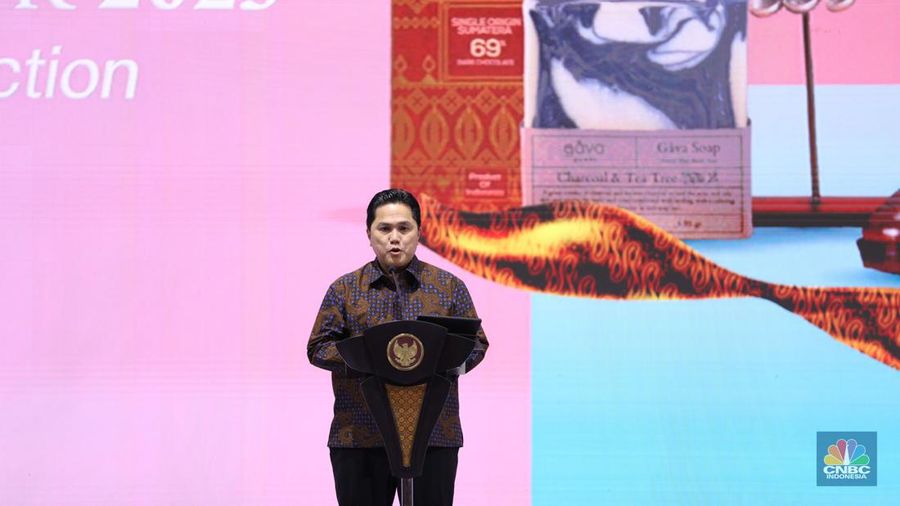 Sambutan Menteri BUMN Erick Thohir dalam pembukaan UMKM Expo (RT) BRILIANPRENEUR 2023 di Jakarta Convention Center (JCC), Jakarta, Kamis (7/12/2023). (CNBC Indonesia/Tri Susilo)