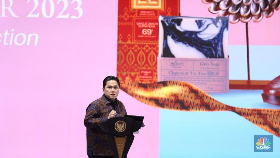 Sambutan Menteri BUMN Erick Thohir dalam pembukaan UMKM Expo (RT) BRILIANPRENEUR 2023 di Jakarta Convention Center (JCC), Jakarta, Kamis (7/12/2023). (CNBC Indonesia/Tri Susilo)
