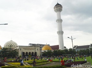 Sejarah Alun-Alun Bandung, Tempat Sakral yang Jadi Ruang Publik