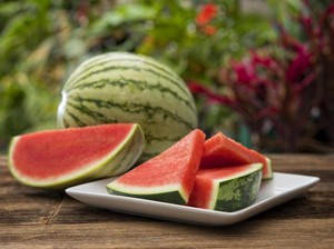 5 Tips Memilih Semangka Manis saat Belanja, Anti Zonk