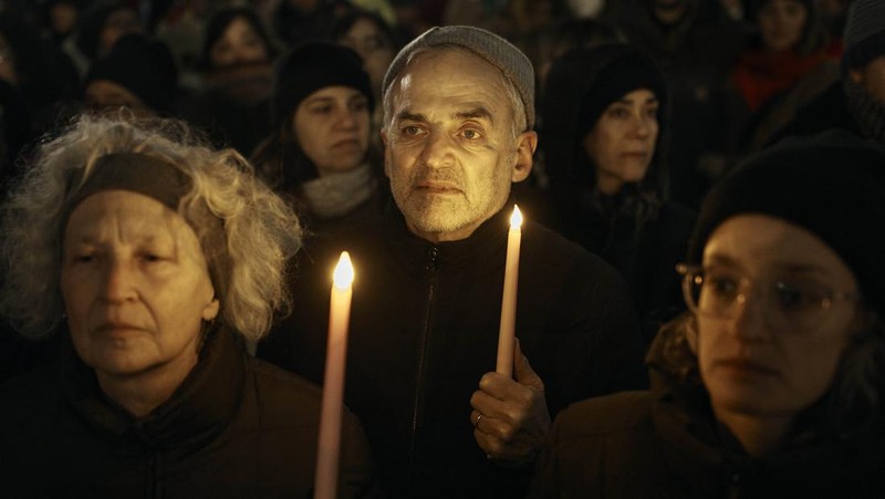 Komunitas Yahudi AS berkumpul di New York untuk menuntut gencatan senjata di Gaza , Kamis (7/12/2023). (AP Photo/Andres Kudacki)